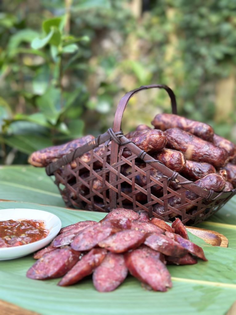 VẬN CHUYỂN LẠP XƯỞNG GÁC BẾP ĐI ÚC